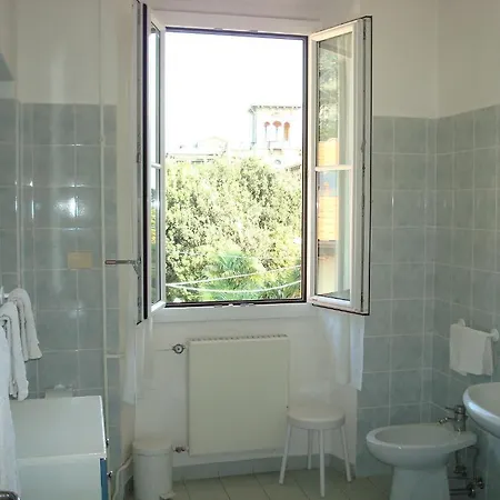 شقة Albergo Loveno *