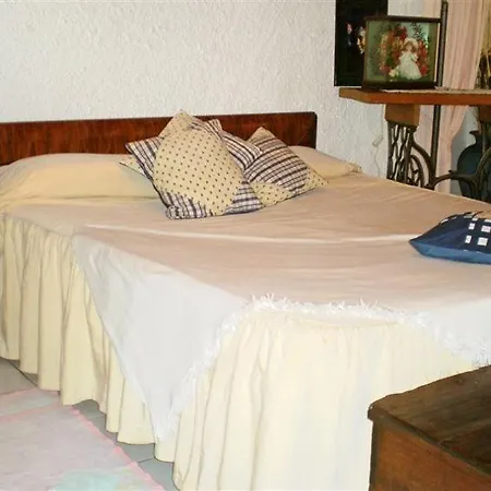 Albergo Loveno ميناجيو